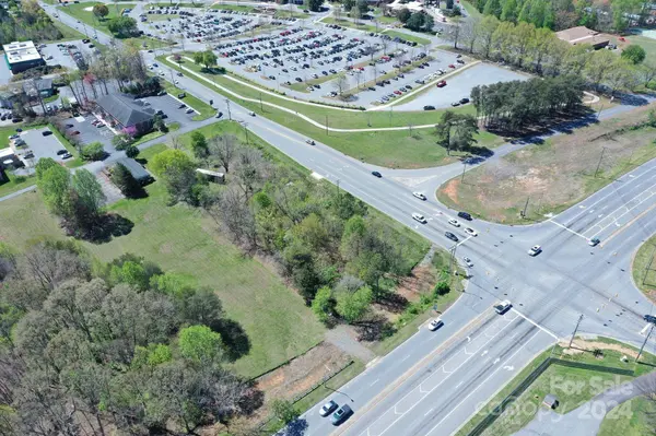 561 Fairgrove Church RD SE, Conover, NC 28613