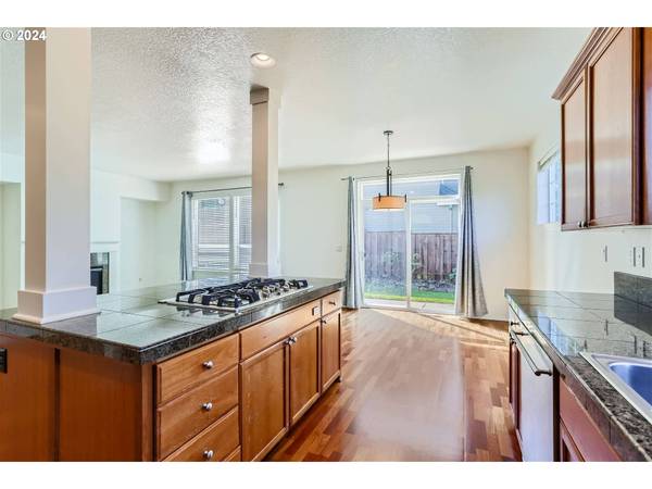 13634 NW STONEBRIDGE DR, Portland, OR 97229