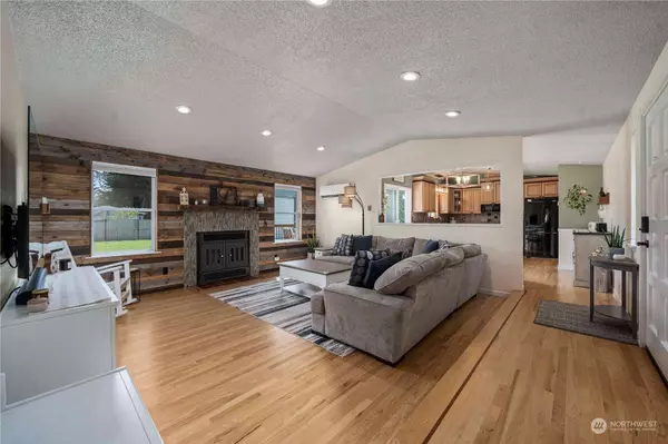 21418 128th ST SE, Bonney Lake, WA 98391