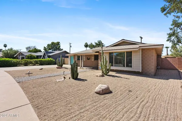 8520 E THORNWOOD Drive, Scottsdale, AZ 85251