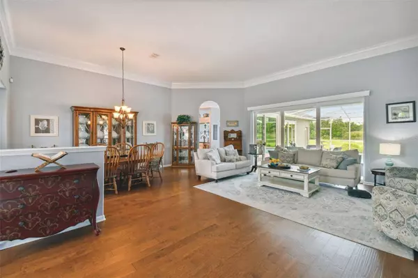 2407 CLUBHOUSE DR, Plant City, FL 33566