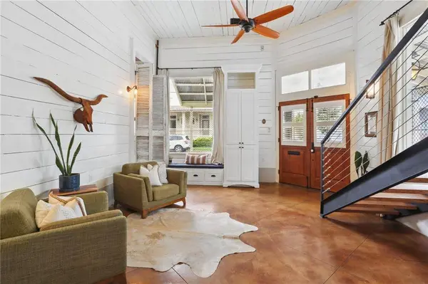 4840 Camp ST, New Orleans, LA 70115