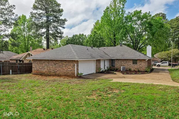 9319 Lytham Drive, Shreveport, LA 71129