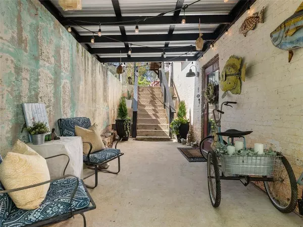 585 White Circle #401, Athens, GA 30605