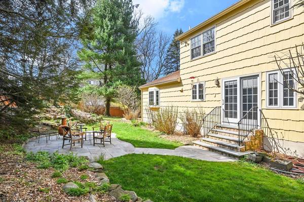 552 Katona Drive, Fairfield, CT 06824