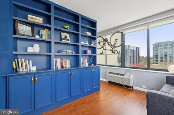 2001 HAMILTON ST #701, Philadelphia, PA 19130