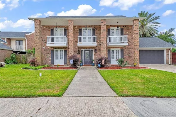 21 WOODLAKE BLVD, Kenner, LA 70065