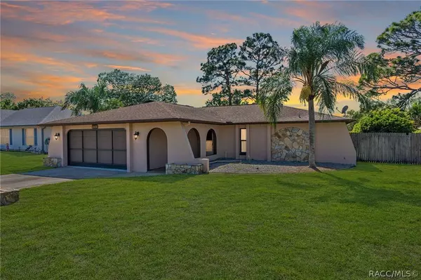 2451 LAKE FOREST AVE, Spring Hill, FL 34609