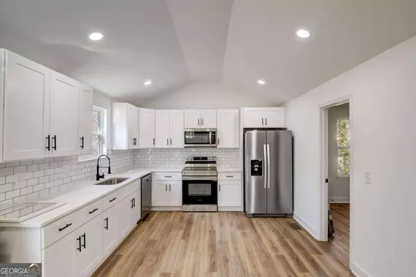 2006 Lisbon DR SW, Atlanta, GA 30310