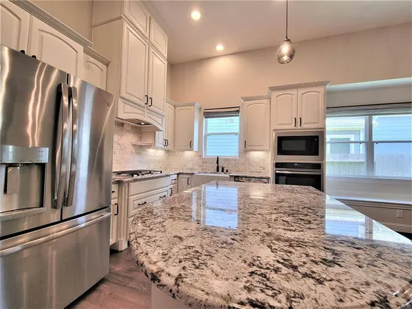 18131 Caprock Springs DR, Cypress, TX 77433