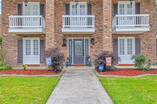 21 WOODLAKE BLVD, Kenner, LA 70065