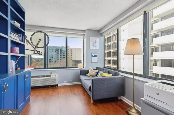 2001 HAMILTON ST #701, Philadelphia, PA 19130