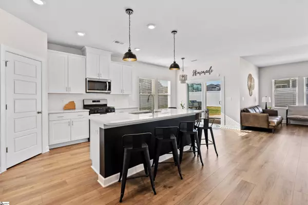 301 Hazelcroft Drive, Fountain Inn, SC 29644