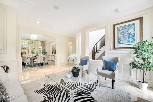 6196 Deerhill Road, Oak Park, CA 91377