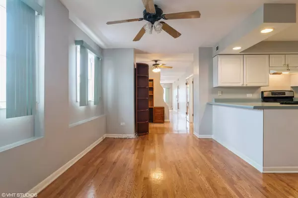 3632 N Western AVE, Chicago, IL 60618