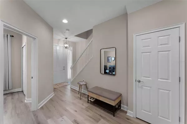 1174 BOLTON PL, Lake Mary, FL 32746