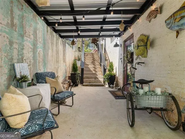 585 White Circle #401, Athens, GA 30605