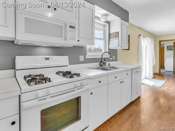 9449 CROFOOT Road, Fowlerville, MI 48836