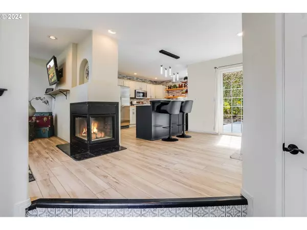 3702 MOHAWK WAY, West Linn, OR 97068