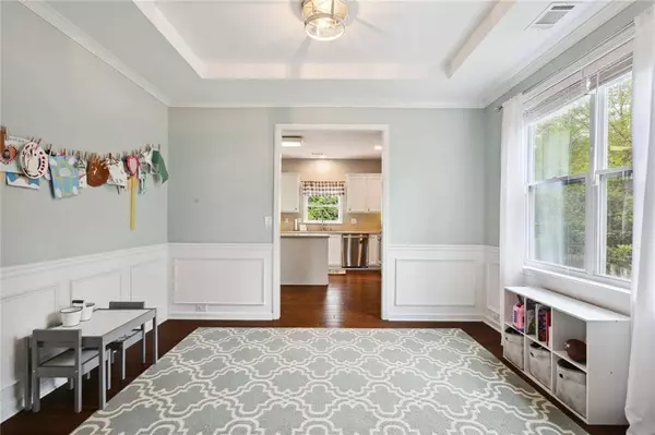 421 Pine Log CT, Canton, GA 30115