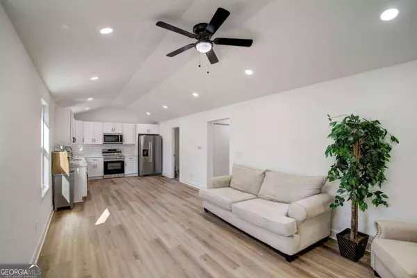 2006 Lisbon DR SW, Atlanta, GA 30310