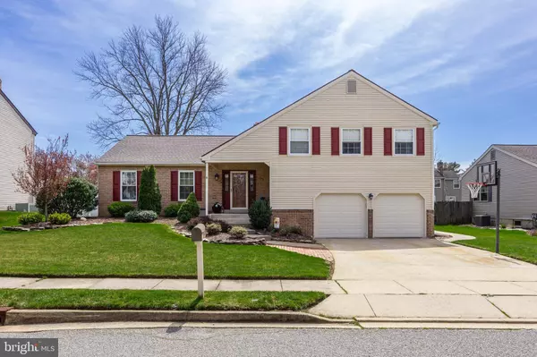 18 LANCELOT LA, Mount Laurel, NJ 08054