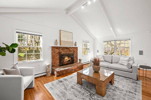 552 Katona Drive, Fairfield, CT 06824