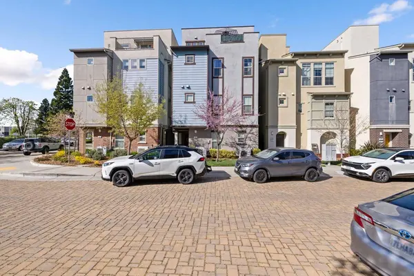 405 Lug LN, Sacramento, CA 95818