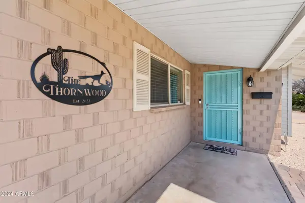 8520 E THORNWOOD Drive, Scottsdale, AZ 85251