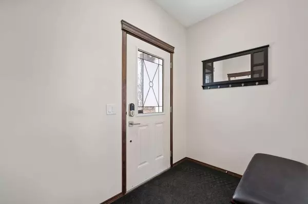 30 Cranberry Mews SE, Calgary, AB T3M 0L6