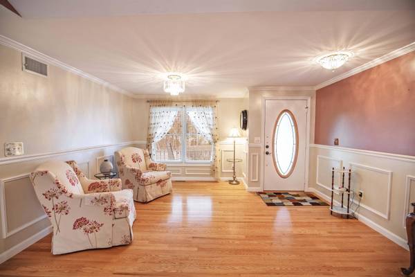 28 Blevens DR, Manchester, NH 03104