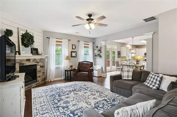 421 Pine Log CT, Canton, GA 30115