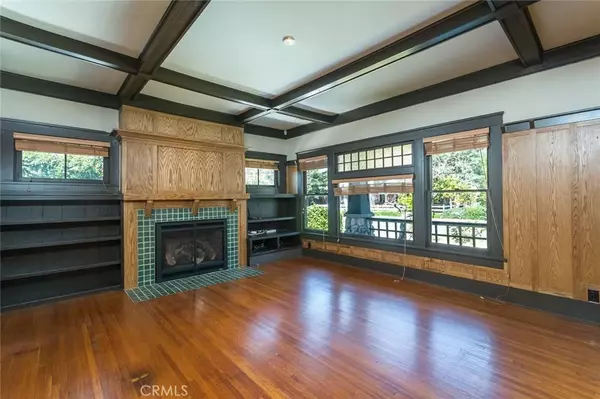 12214 La Maida, Valley Village, CA 91607