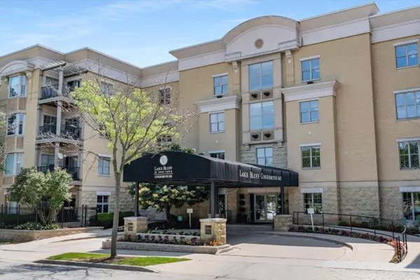 1300 N Prospect Unit 323, Milwaukee, WI 53202