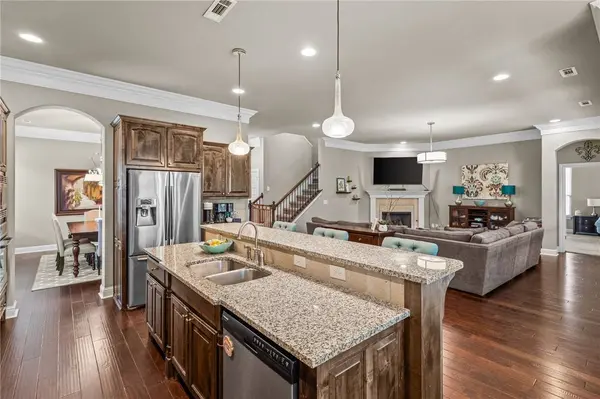 3736 N Lalique Ln, Fayetteville, AR 72704