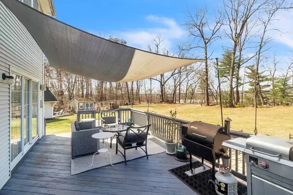 467 Springdale Rd, Westfield, MA 01085