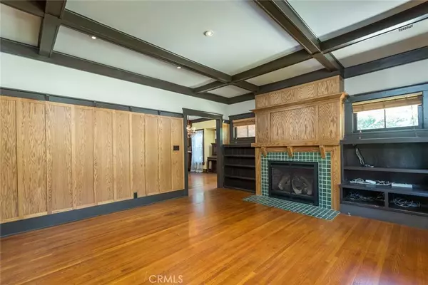 12214 La Maida, Valley Village, CA 91607