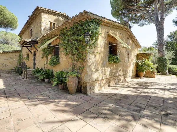 Calle de las Mateues, Caldes De Malavella, 17455, ES