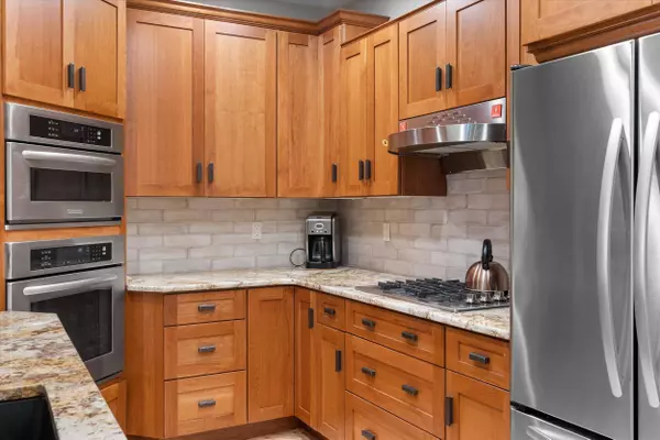 1300 N Prospect Unit 323, Milwaukee, WI 53202