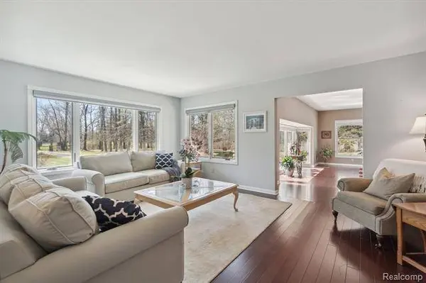 3130 BEL AIRE Drive, Highland, MI 48357