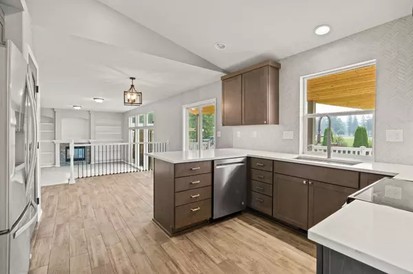 6281 Kristen Ct, Nine Mile Falls, WA 99026