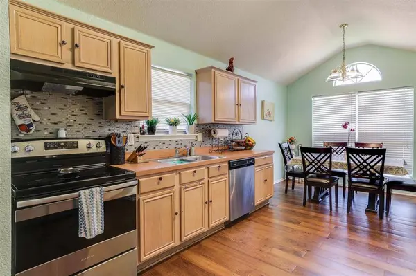 1007 Carlsbad Drive, Grand Prairie, TX 75051