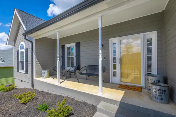 7923 Hamilton Mill Dr, Chattanooga, TN 37421