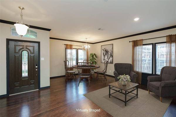 2816 Clubhouse Drive, Denton, TX 76210