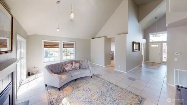 910 SE Harvest DR, College Place, WA 99324