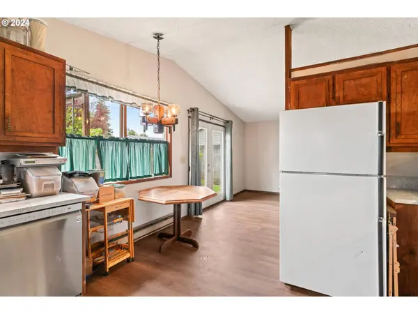 2285 OHIO ST, Eugene, OR 97402