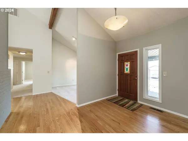 16803 NW YORKTOWN DR, Beaverton, OR 97006