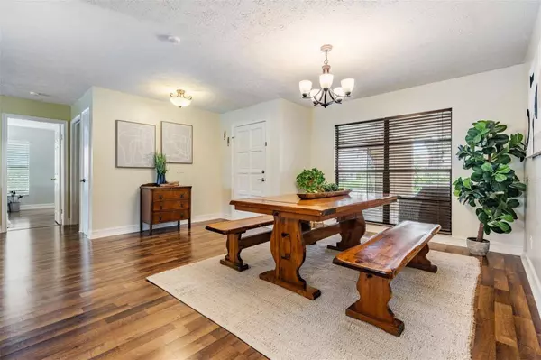 4618 LANDSCAPE DR, Tampa, FL 33624