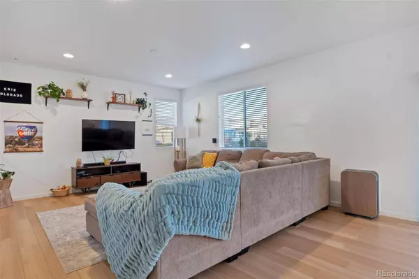 1630 Mariah LN, Erie, CO 80516