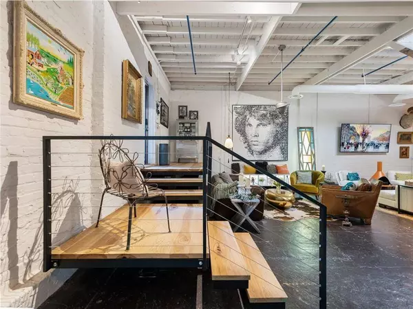 585 White Circle #401, Athens, GA 30605